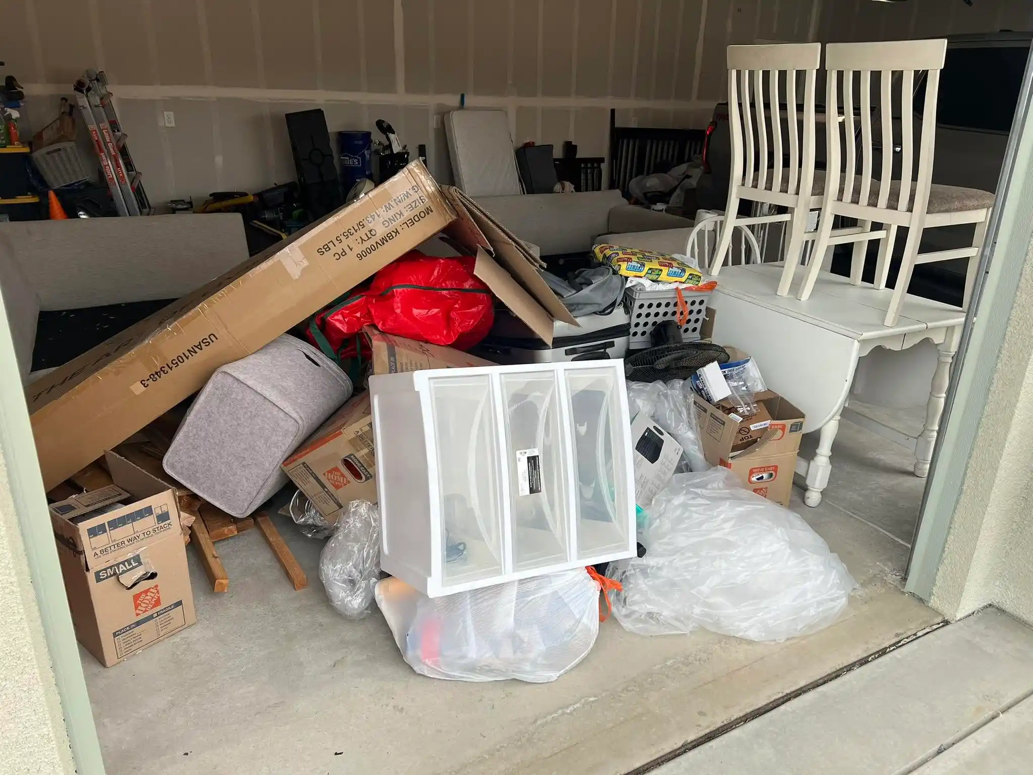 Estate cleanout and whole-home clearing in Bakersfield, CA