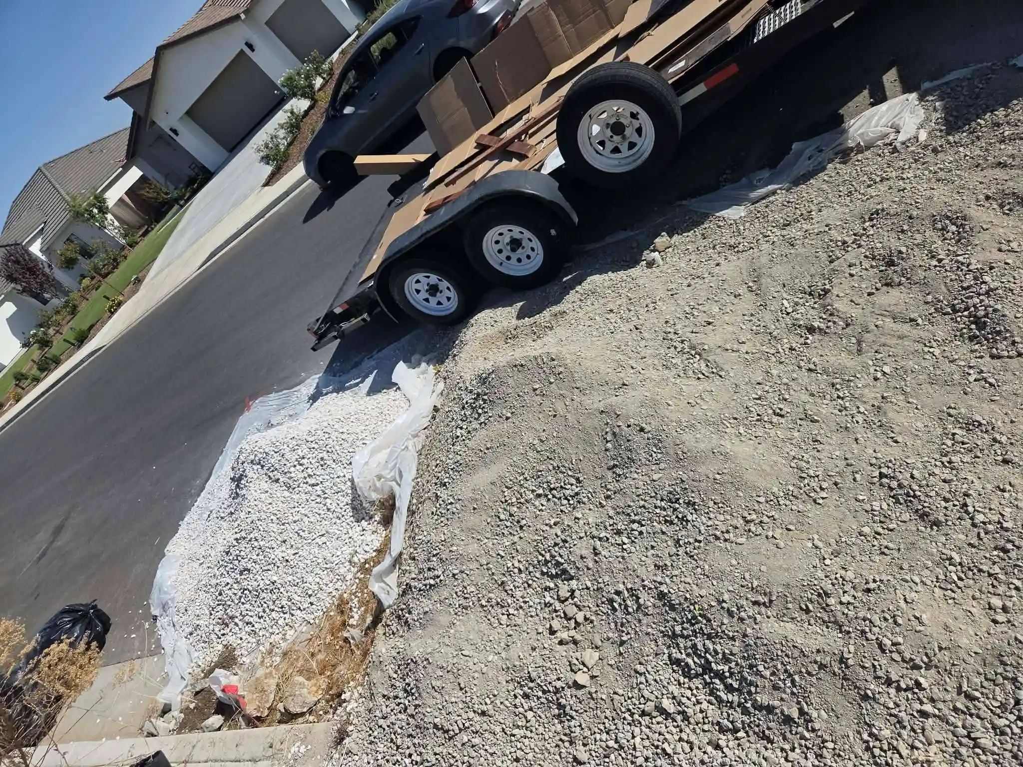 Residential junk removal and estate hauling in Seven Oaks, Bakersfield CA
